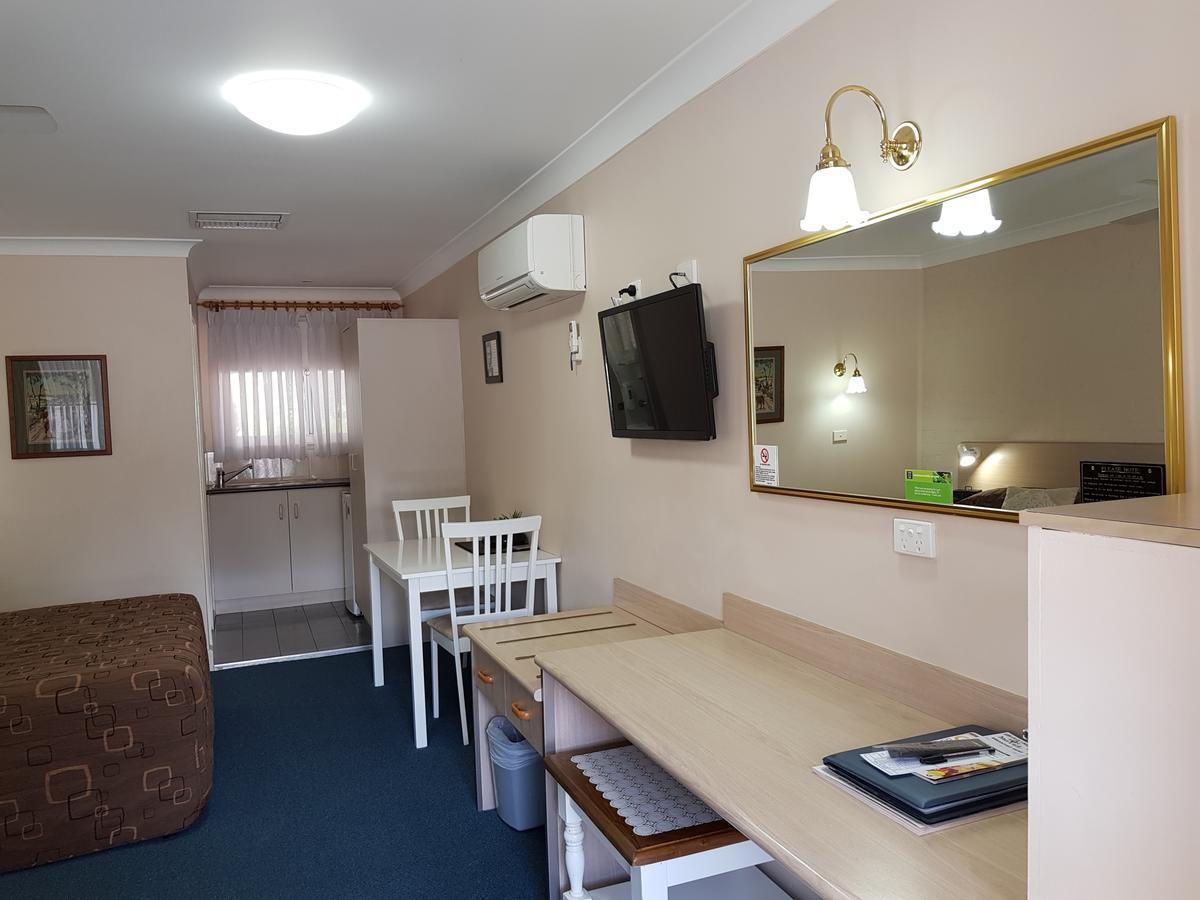 טאמוורת' Abraham Lincoln Motel מראה חיצוני תמונה