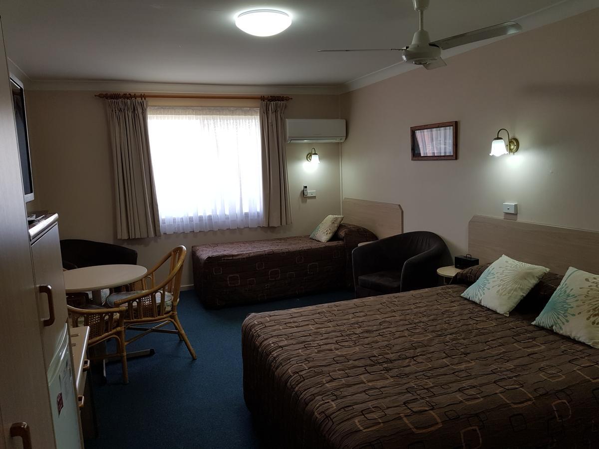טאמוורת' Abraham Lincoln Motel מראה חיצוני תמונה