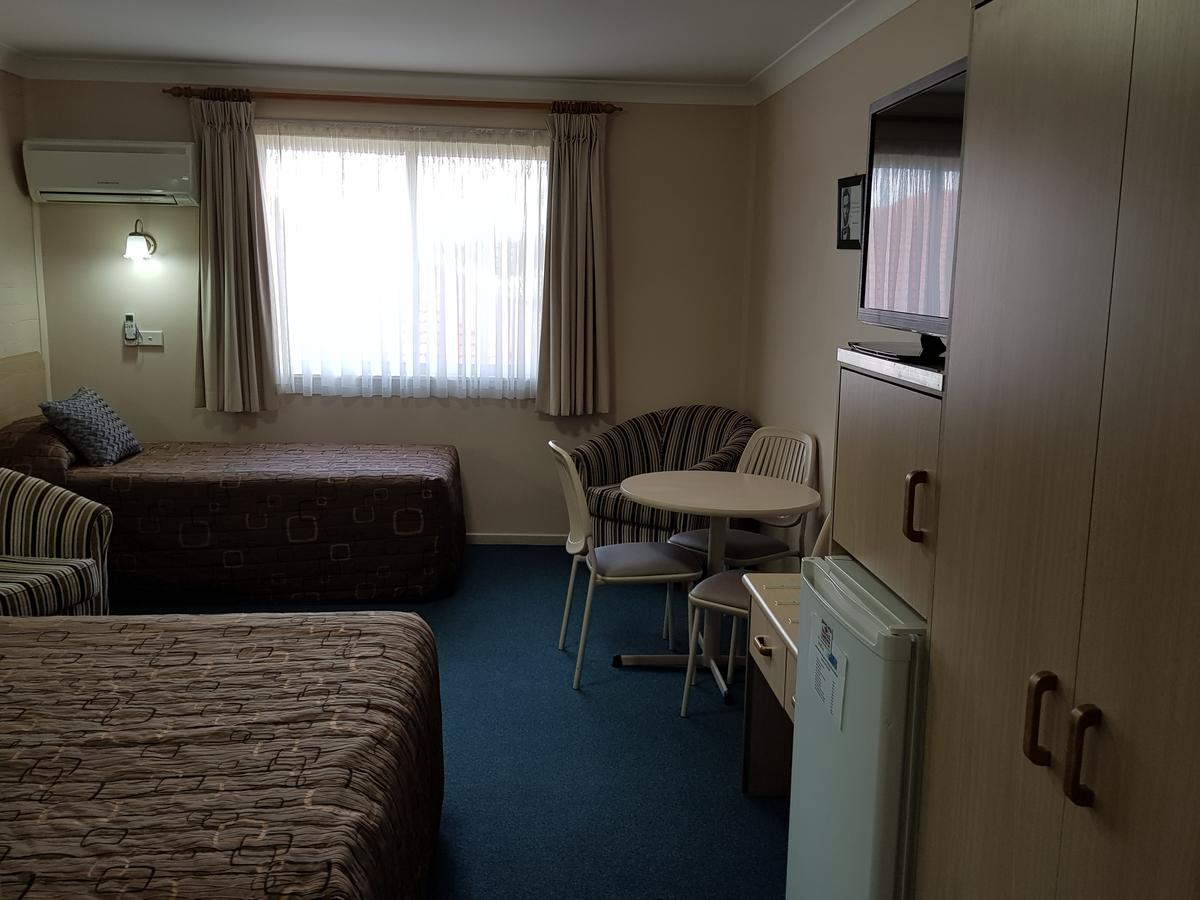טאמוורת' Abraham Lincoln Motel מראה חיצוני תמונה