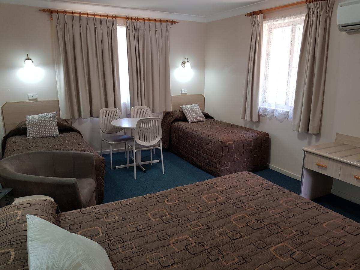 טאמוורת' Abraham Lincoln Motel מראה חיצוני תמונה