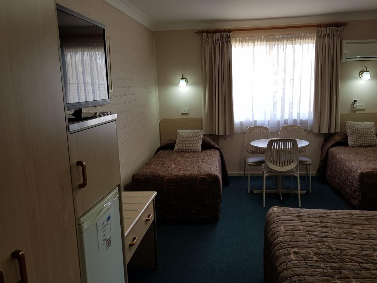 טאמוורת' Abraham Lincoln Motel מראה חיצוני תמונה