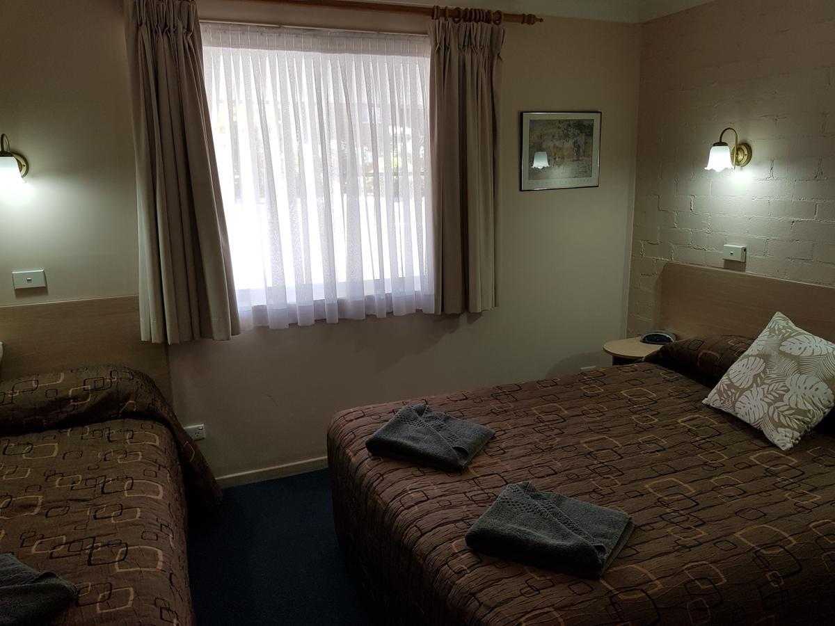 טאמוורת' Abraham Lincoln Motel מראה חיצוני תמונה