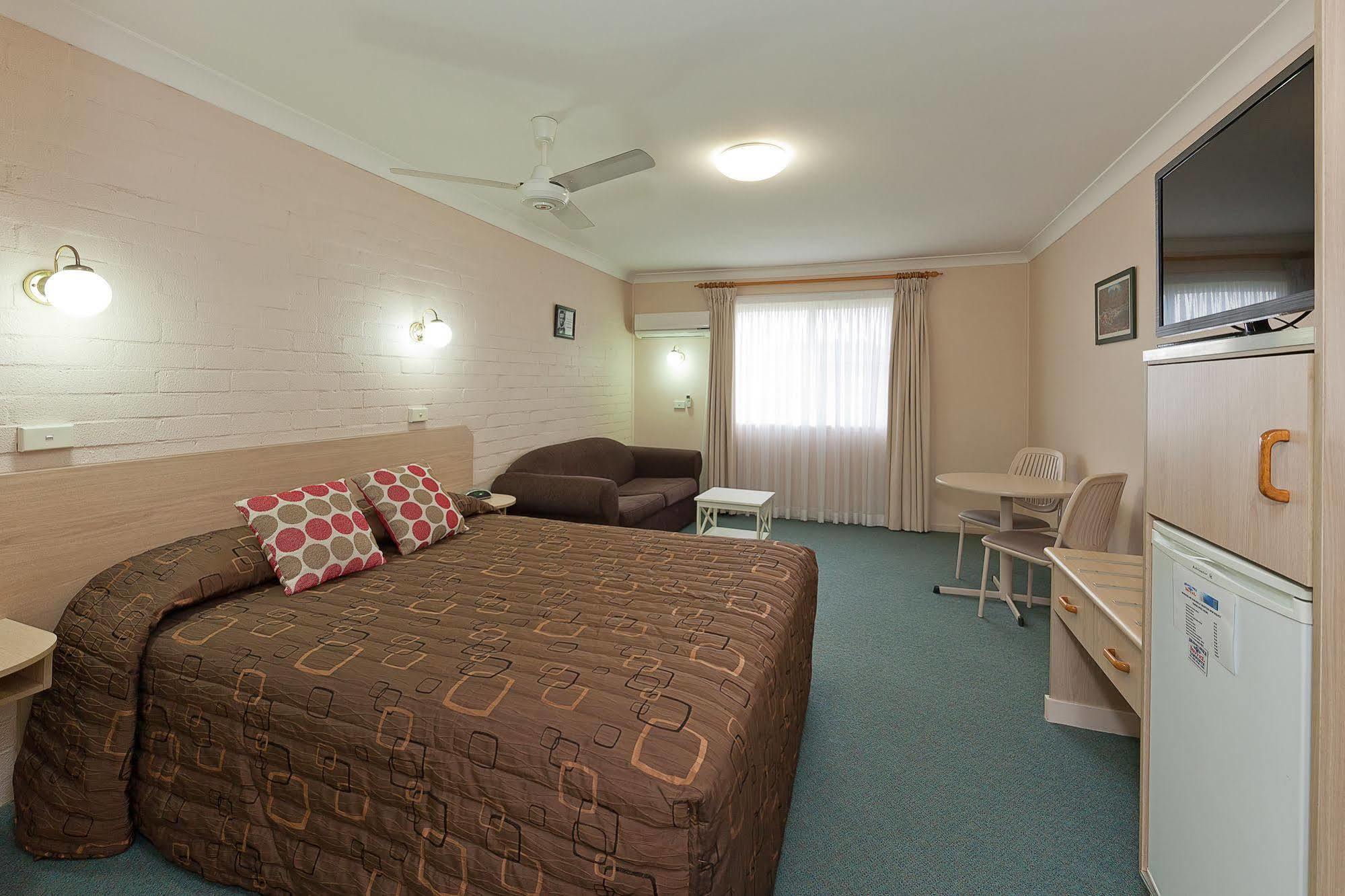 טאמוורת' Abraham Lincoln Motel מראה חיצוני תמונה